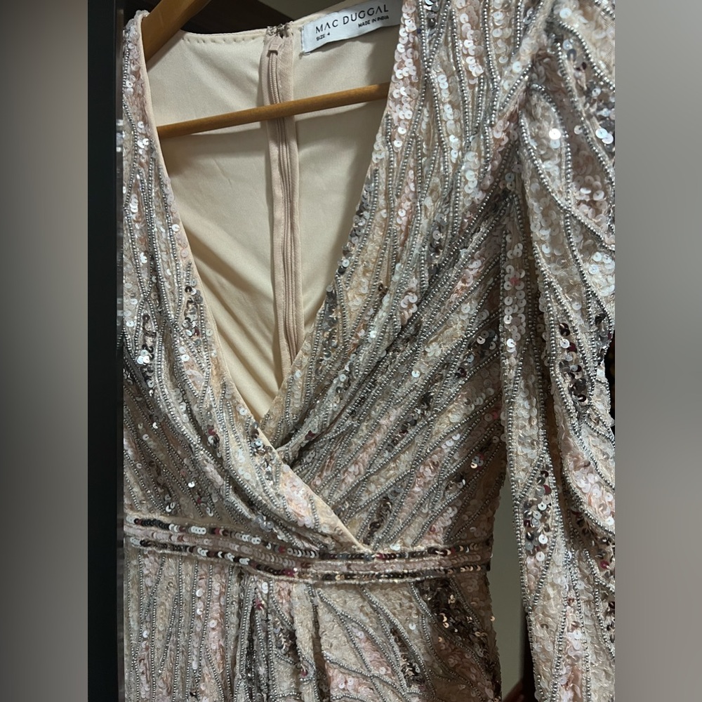 Long sleeve v neck beaded midi cocktail dress - Picture 12 of 12